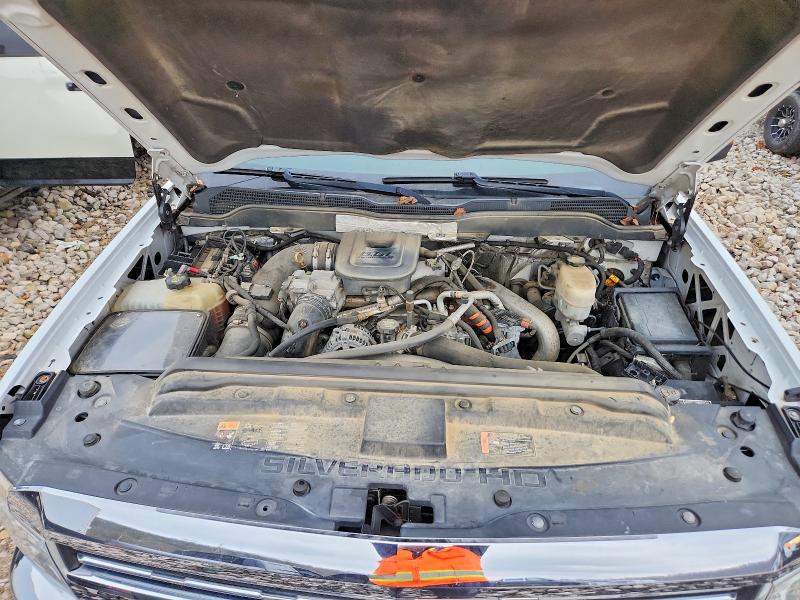 Photo 11 from auction – 2015 CHEVROLET SILVERADO with VIN 1GC4KZC81FF572122