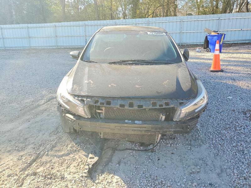 Photo 5 from auction – 2018 KIA FORTE LX with VIN 3KPFL4A78JE255346
