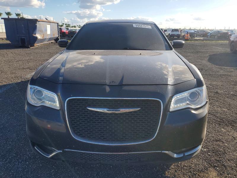 Photo 5 from auction – 2016 CHRYSLER 300 with VIN 2C3CCAAG0GH273763