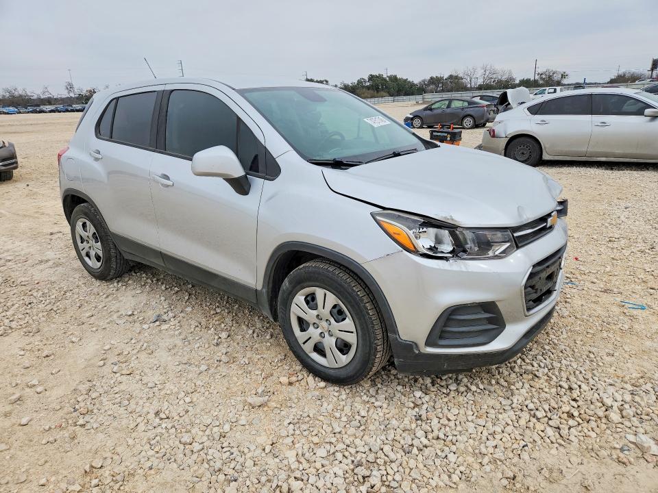Photo 4 from auction – 2018 CHEVROLET TRAX LS with VIN KL7CJKSB3JB722375
