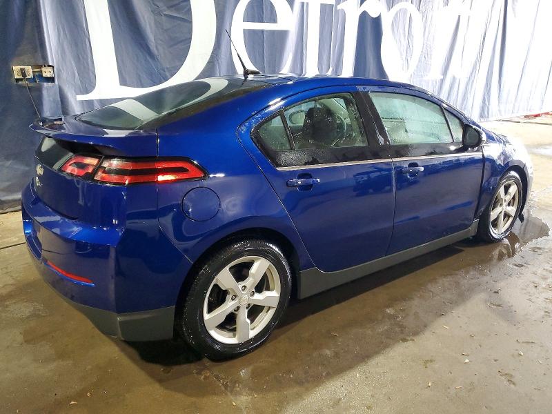 Photo 3 from auction – 2013 CHEVROLET VOLT with VIN 1G1RA6E42DU100739