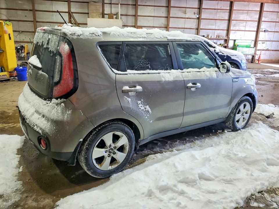 Photo 3 from auction – 2018 KIA SOUL with VIN KNDJN2A23J7574022