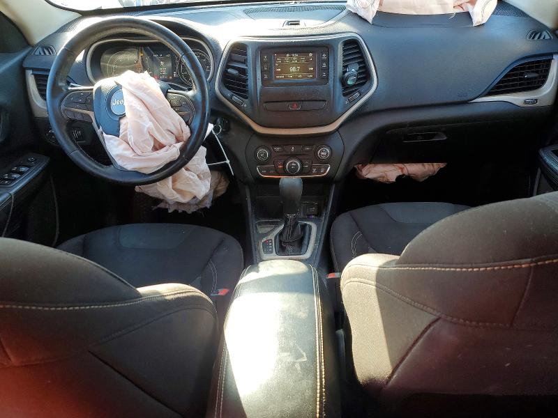 Photo 8 from auction – 2017 JEEP CHEROKEE L with VIN 1C4PJLCB6HW522733