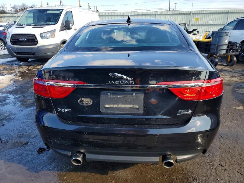 Photo 6 from auction – 2017 JAGUAR XF PREMIUM with VIN SAJBJ4BV9HCY35127