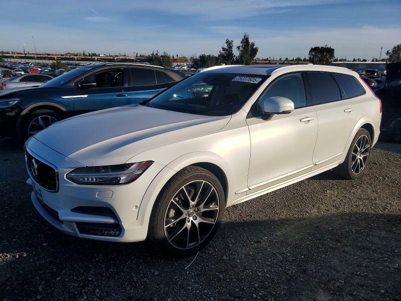 2018 VOLVO V90 CROSS COUNTRY