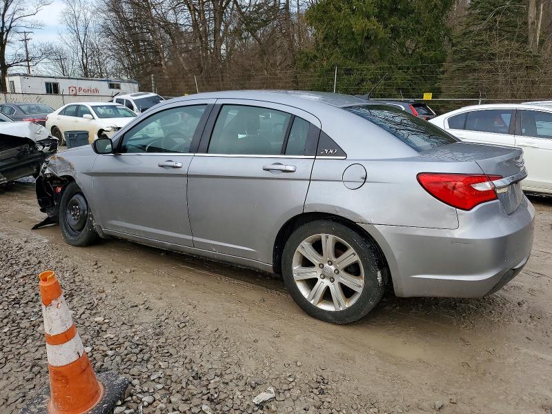 Photo 2 from auction – 2013 CHRYSLER 200 LX with VIN 1C3CCBAB2DN762114