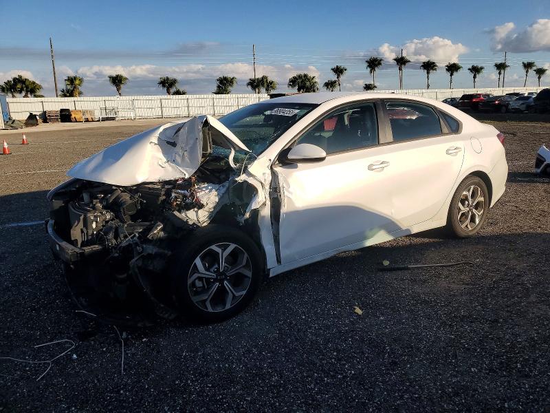 KIA FORTE FE 2021 with VIN 3KPF24AD4ME358504 - Photo from auction