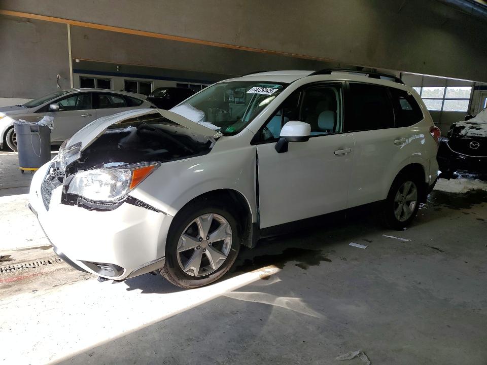 SUBARU FORESTER 2 2014 مع رقم تعريف المركبة JF2SJACC1EG404278 - صورة من المزاد