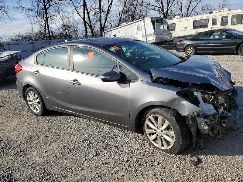 Photo 4 from auction – 2016 KIA FORTE LX with VIN KNAFX4A67G5609175