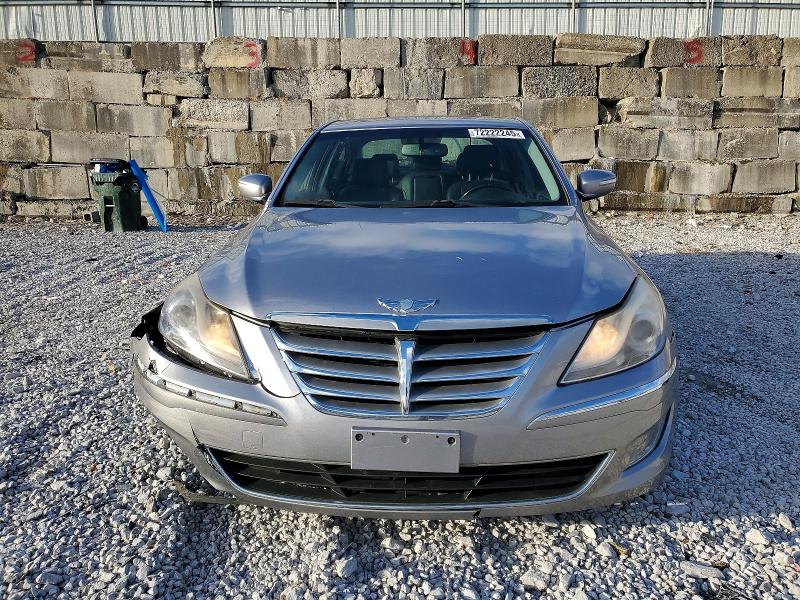Photo 5 from auction – 2013 HYUNDAI GENESIS with VIN KMHGC4DD4DU212534