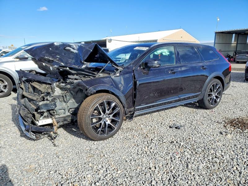 2018 VOLVO V90 CROSS