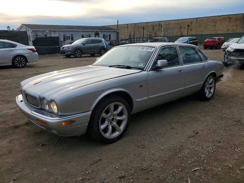 2001 JAGUAR XJR