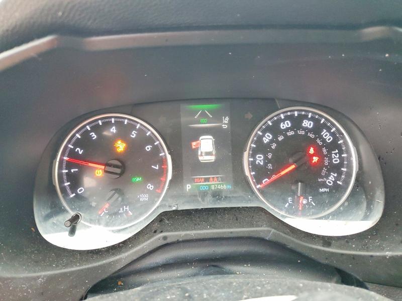 Photo 9 from auction – 2019 TOYOTA RAV4 with VIN 2T3W1RFV9KC014803