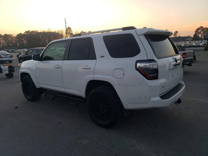 Photo 2 from auction – 2019 TOYOTA 4RUNNER with VIN JTEBU5JR2K5724412