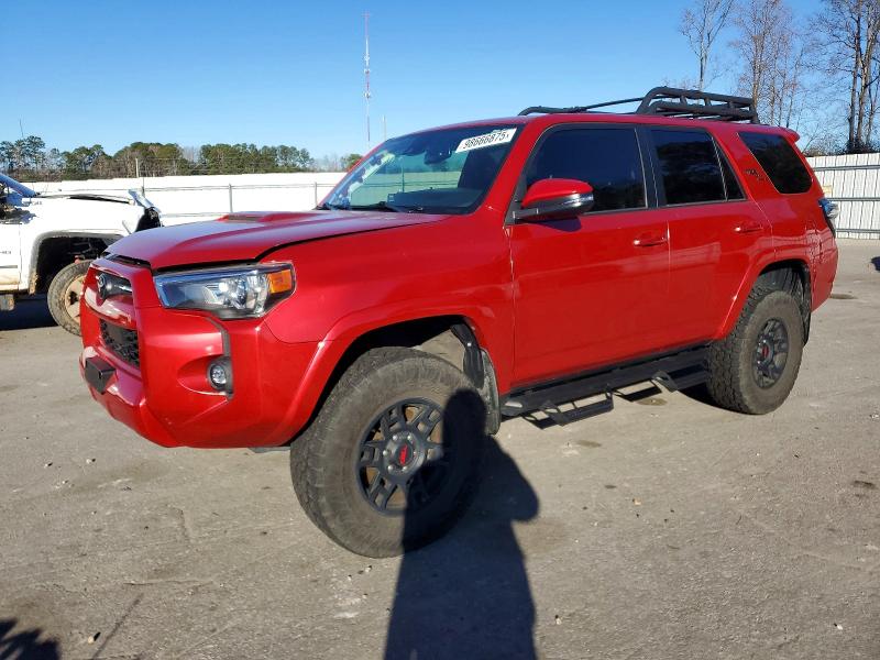 TOYOTA 4RUNNER SR 2022 with VIN JTERU5JR1N6047835 - Photo from auction