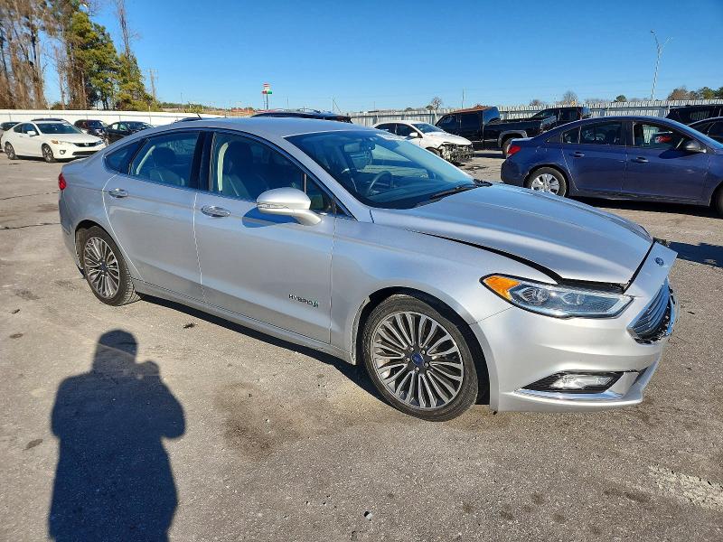 Photo 4 from auction – 2017 FORD FUSION with VIN 3FA6P0RUXHR359756