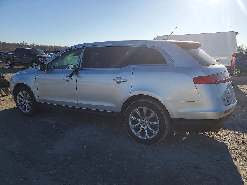 Photo 2 from auction – 2016 LINCOLN MKT with VIN 2LMHJ5FK3GBL01473