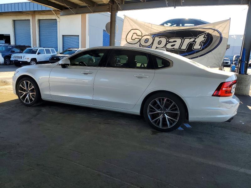 Photo 2 from auction – 2018 VOLVO S90 with VIN LVY982MK0JP006759