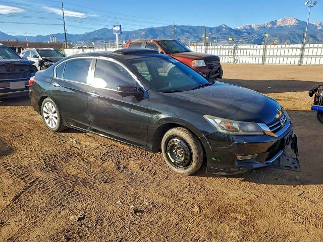 Photo 4 from auction – 2013 HONDA ACCORD with VIN 1HGCR2F83DA052364