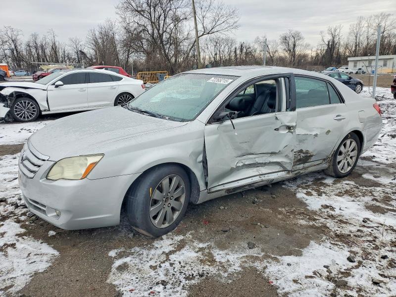 2005 TOYOTA AVALON - Търг №72265215