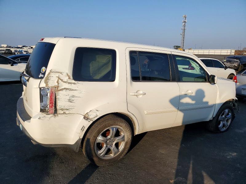 Photo 3 from auction – 2014 HONDA PILOT EX with VIN 5FNYF3H40EB006318