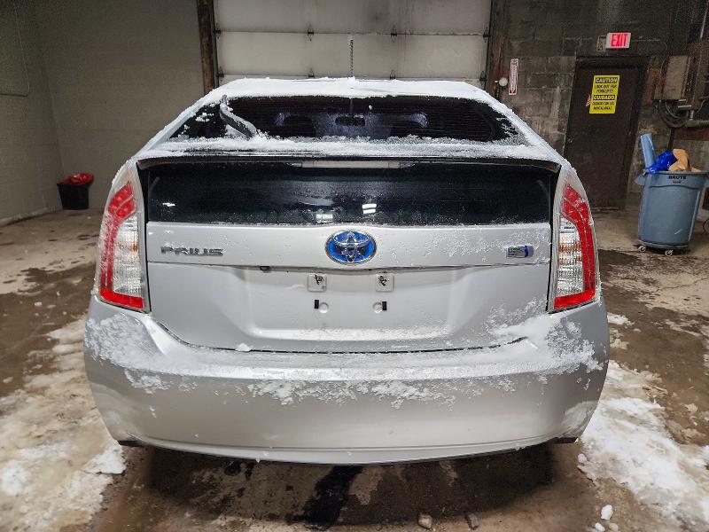 Photo 6 from auction – 2015 TOYOTA PRIUS with VIN JTDKN3DU6F0423750