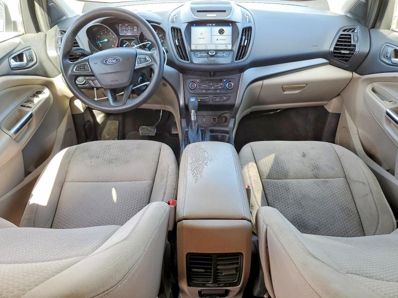 Photo 8 from auction – 2017 FORD ESCAPE SE with VIN 1FMCU9GD3HUE23637