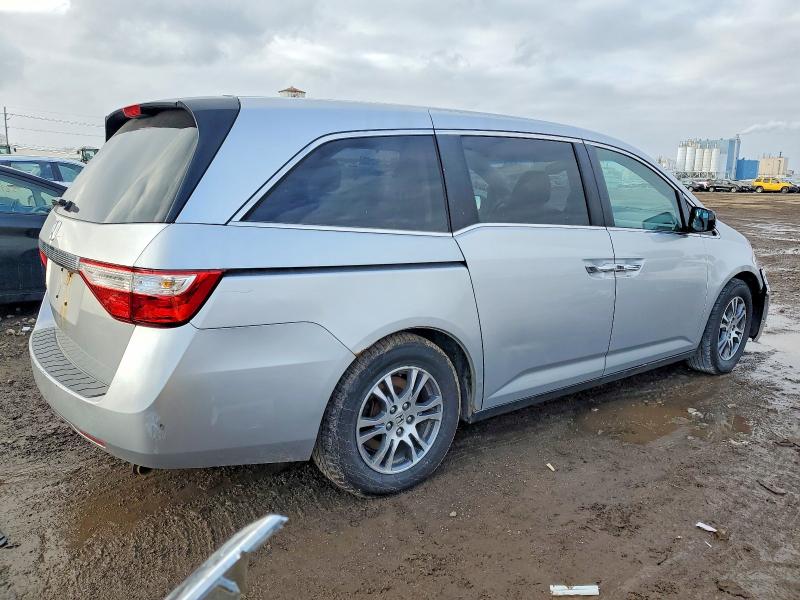 Photo 3 from auction – 2011 HONDA ODYSSEY EX with VIN 5FNRL5H69BB072971