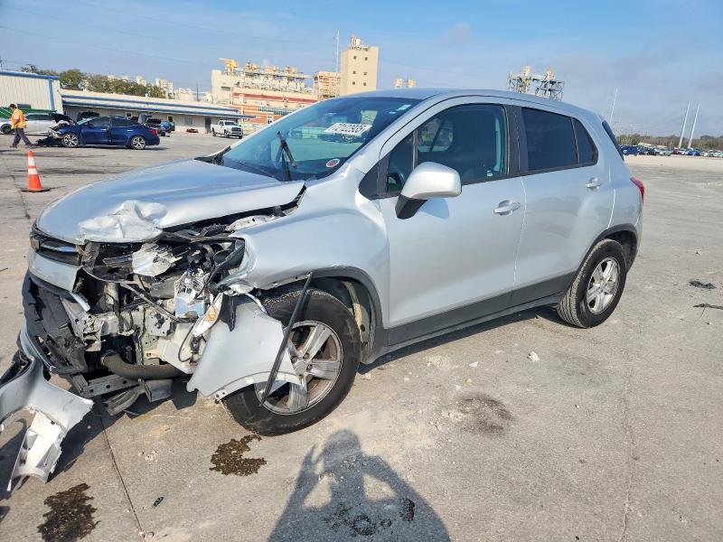 CHEVROLET TRAX 2020 with VIN 3GNCJKSB3LL300165 - Photo from auction