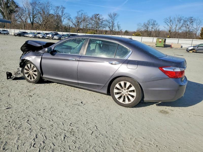Photo 2 from auction – 2014 HONDA ACCORD with VIN 1HGCR2F81EA242164