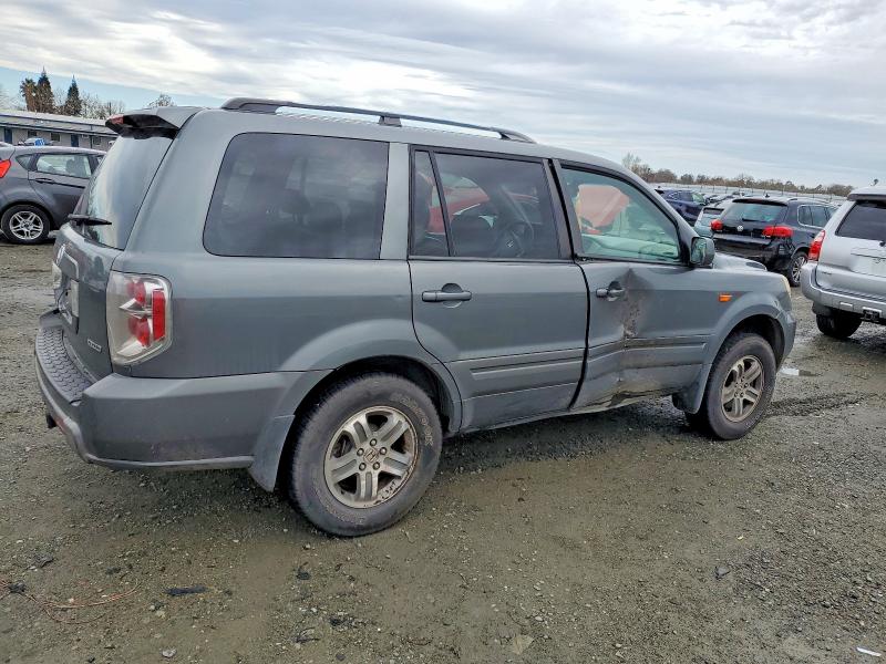Photo 3 from auction – 2008 HONDA PILOT EXL with VIN 5FNYF185X8B032233