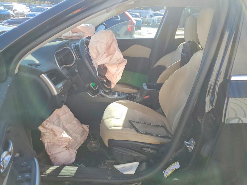 Foto 7 de la subasta – 2018 JEEP CHEROKEE L con VIN 1C4PJLCB1JD534015