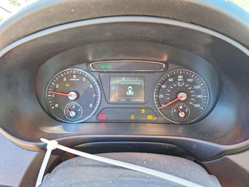 Photo 9 from auction – 2016 KIA SORENTO LX with VIN 5XYPG4A37GG048772