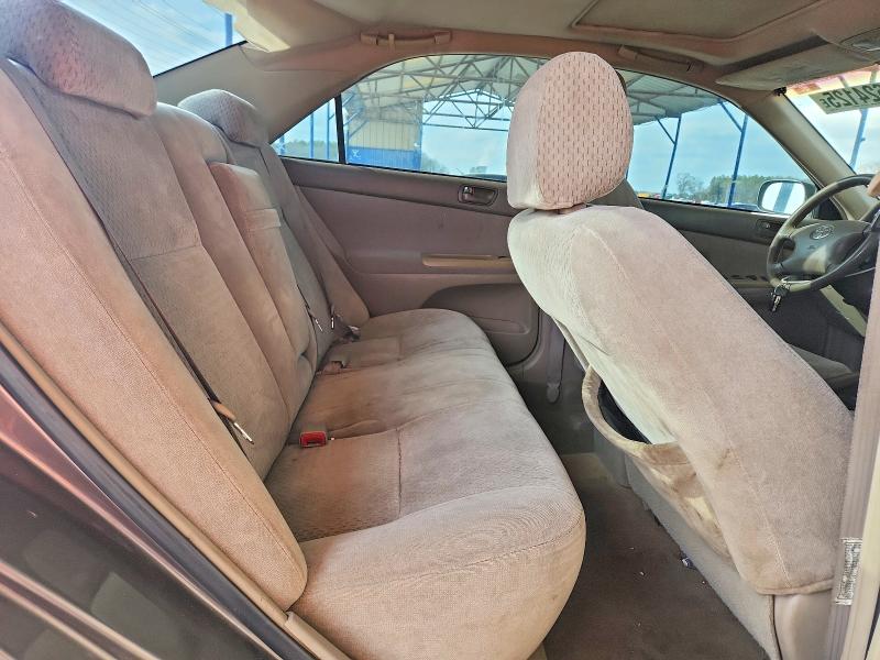 Photo 10 from auction – 2004 TOYOTA CAMRY LE with VIN 4T1BE32K94U883603