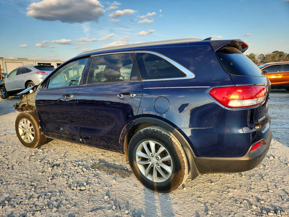 Photo 2 from auction – 2016 KIA SORENTO LX with VIN 5XYPG4A36GG092567
