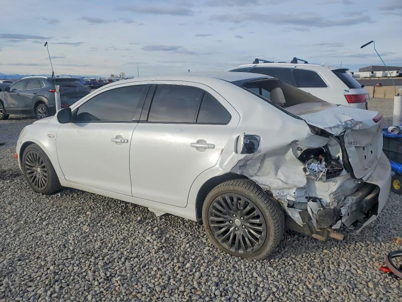Photo 2 from auction – 2012 SUZUKI KIZASHI SE with VIN JS2RF9A35C6100315