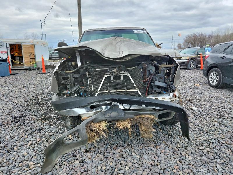 Photo 5 from auction – 2003 CHEVROLET SILVERADO with VIN 1GCHK24U63E204511