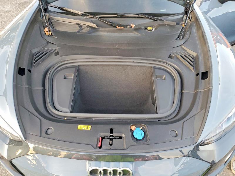 Foto 11 de la subasta – 2023 AUDI E-TRON GT con VIN WAUDJBFW9P7006481