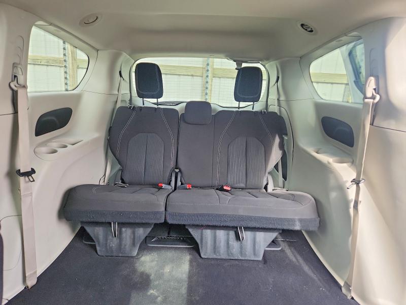 Photo 10 from auction – 2023 CHRYSLER VOYAGER LX with VIN 2C4RC1CG9PR519979