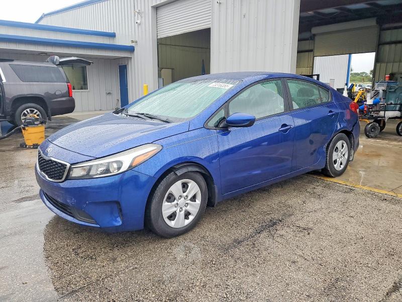 Photo 1 from auction – 2017 KIA FORTE LX with VIN 3KPFK4A73HE141848
