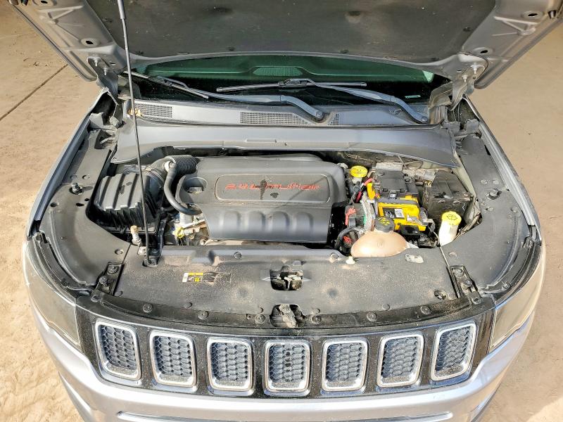 Photo 12 from auction – 2018 JEEP COMPASS with VIN 3C4NJCBB4JT267990