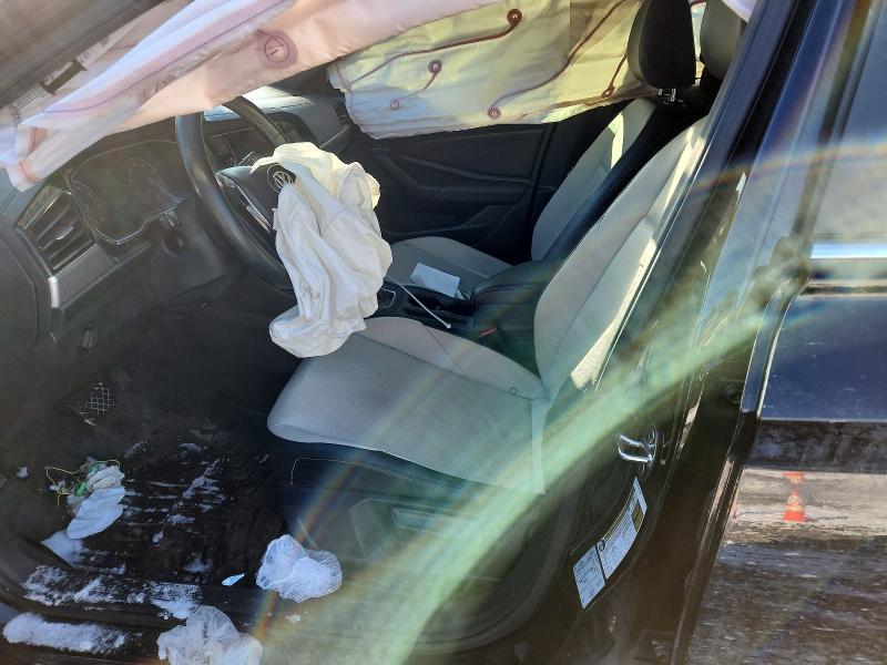 Photo 7 from auction – 2019 VOLKSWAGEN JETTA with VIN 3VWCB7BU8KM219799