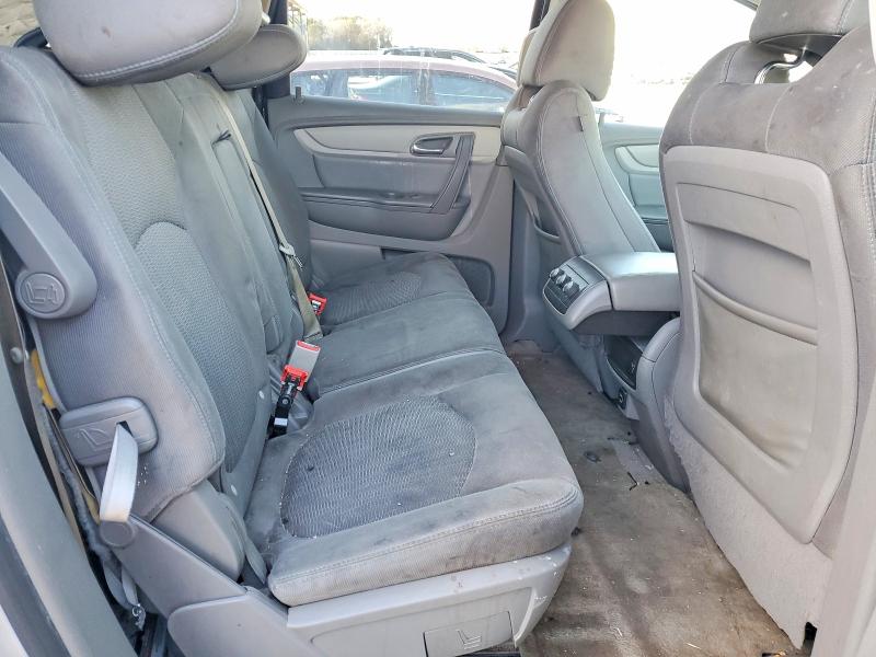 Photo 10 from auction – 2017 CHEVROLET TRAVERSE L with VIN 1GNKRFKD5HJ137241