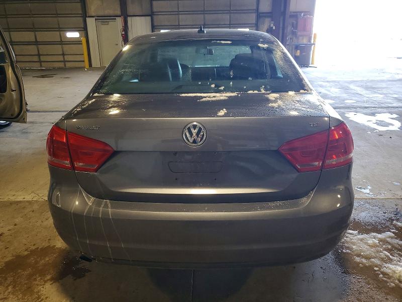 Photo 6 from auction – 2014 VOLKSWAGEN PASSAT S with VIN 1VWAT7A30EC069948