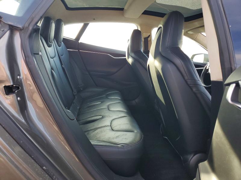 Photo 10 from auction – 2016 TESLA MODEL S with VIN 5YJSA1E20GF160672