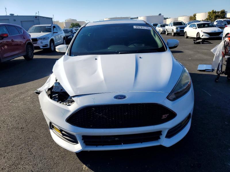 Photo 5 from auction – 2017 FORD FOCUS ST with VIN 1FADP3L95HL314493