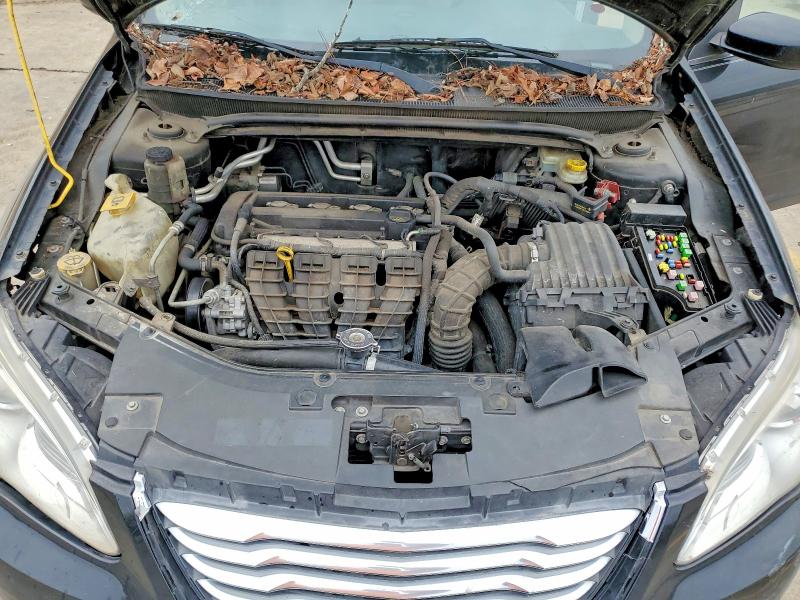 Photo 11 from auction – 2012 CHRYSLER 200 TOURIN with VIN 1C3CCBBB7CN302816