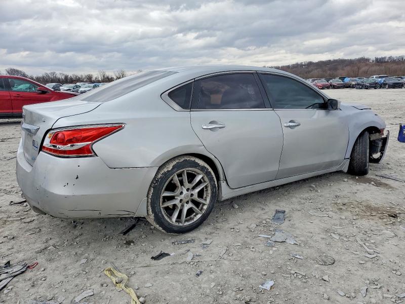 Photo 3 from auction – 2014 NISSAN ALTIMA with VIN 1N4AL3AP6EN369373