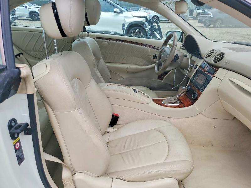 Photo 10 from auction – 2007 MERCEDES-BENZ CLK 550 with VIN WDBTJ72H67F211375