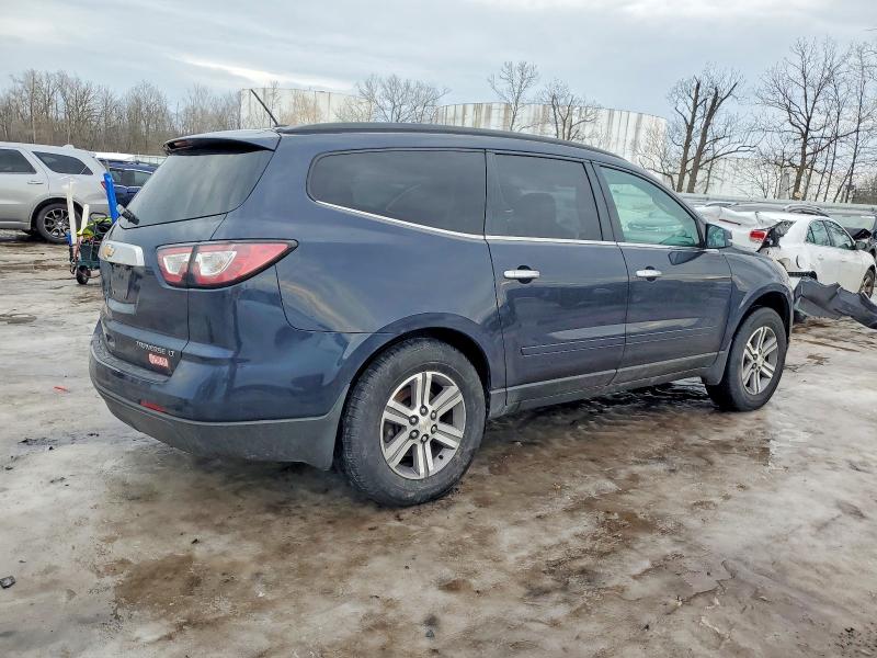 Photo 3 from auction – 2015 CHEVROLET TRAVERSE L with VIN 1GNKVGKD1FJ308209